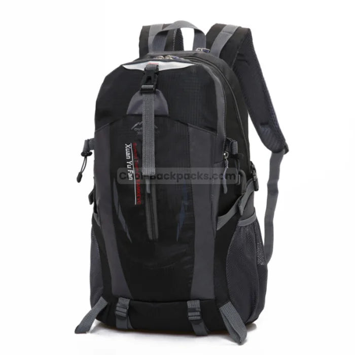 Casual Hiking Backpack - Black / 24L