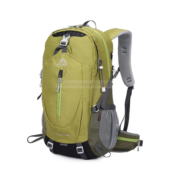 Everyday Hiking Backpack - Green