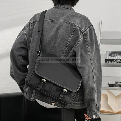 Nomad Messenger Bag - Black